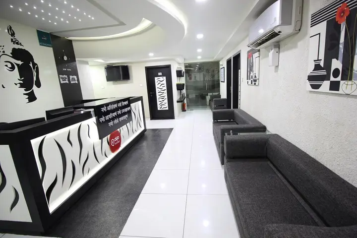 Раджкот: OYO 1319 Hotel Paramount Inn