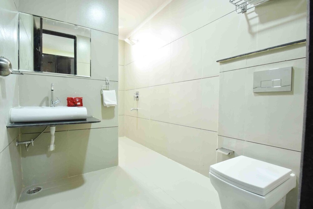 Индаур: OYO 3222 Hotel SP 13