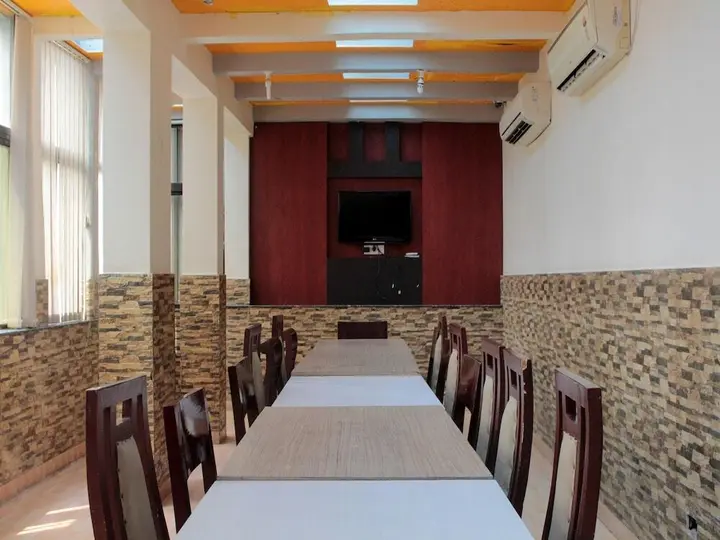 Бхубанешвар: OYO Flagship 2338 Hotel Choice inn