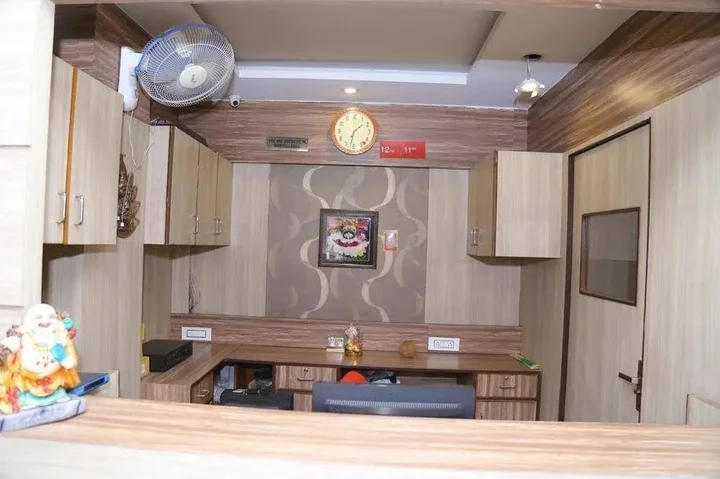 Зиракпур: OYO Rooms Paras down Town Mall