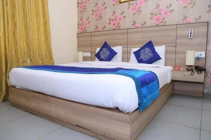 Зиракпур: OYO Rooms Paras down Town Mall