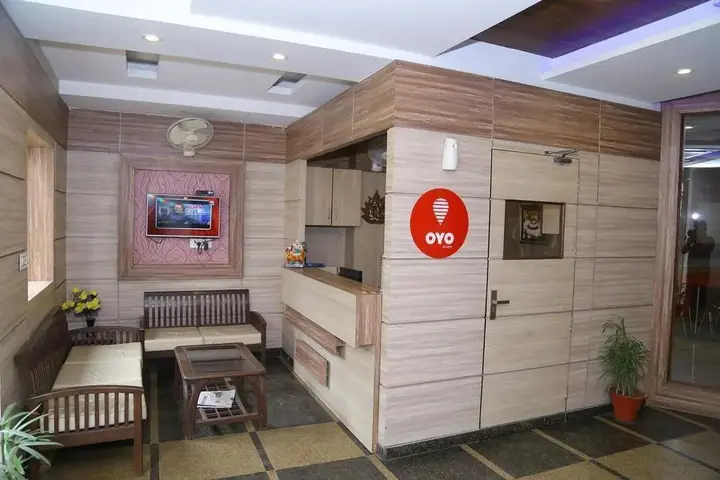 Зиракпур: OYO Rooms Paras down Town Mall