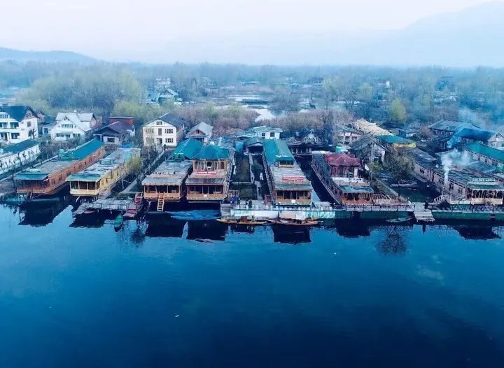 Шринагар: Meena Group houseboats