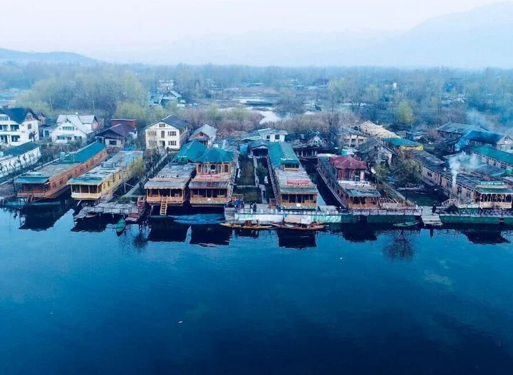 Шринагар: Meena Group houseboats