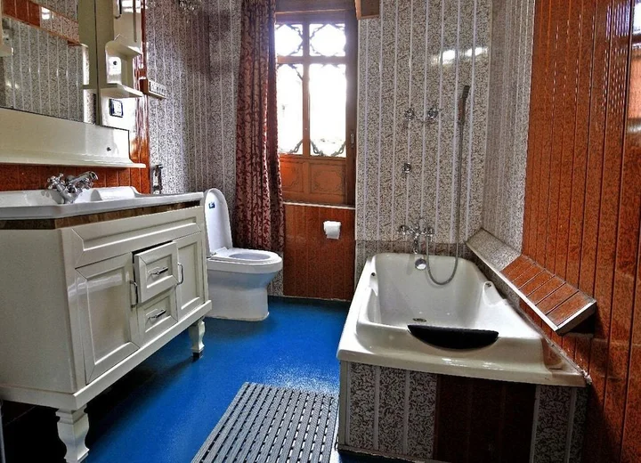 Шринагар: Meena Group houseboats