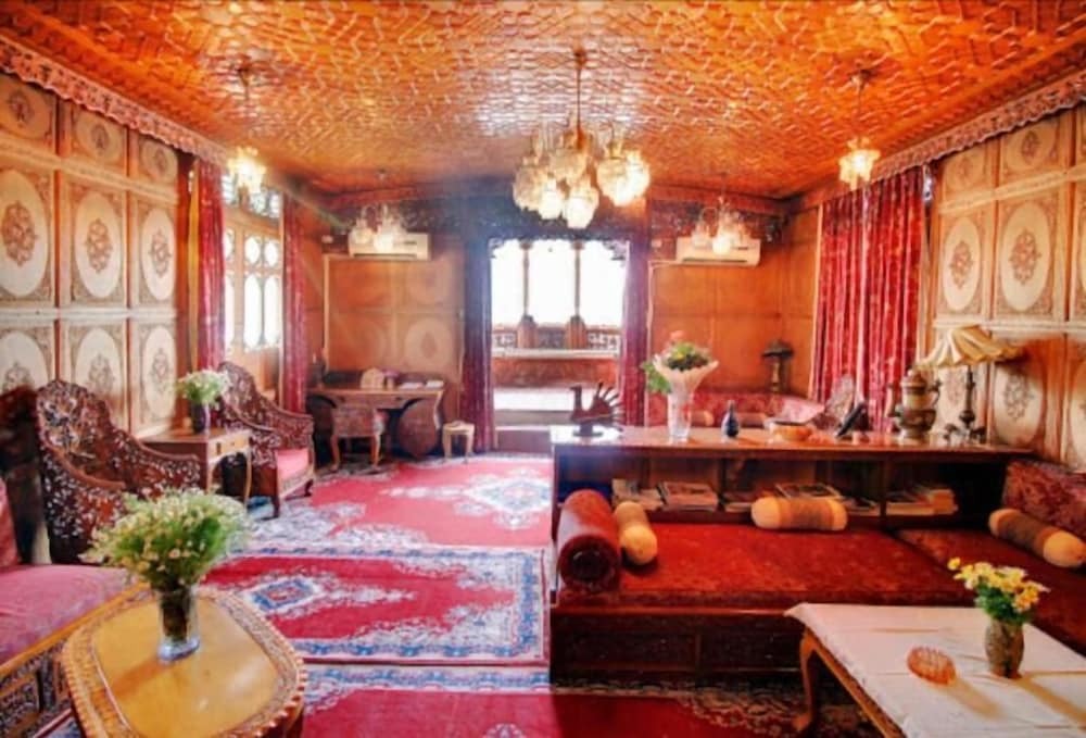 Шринагар: Meena Group houseboats