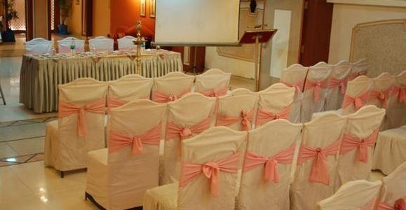 Бхопал: Hotel Ranjits Lakeview