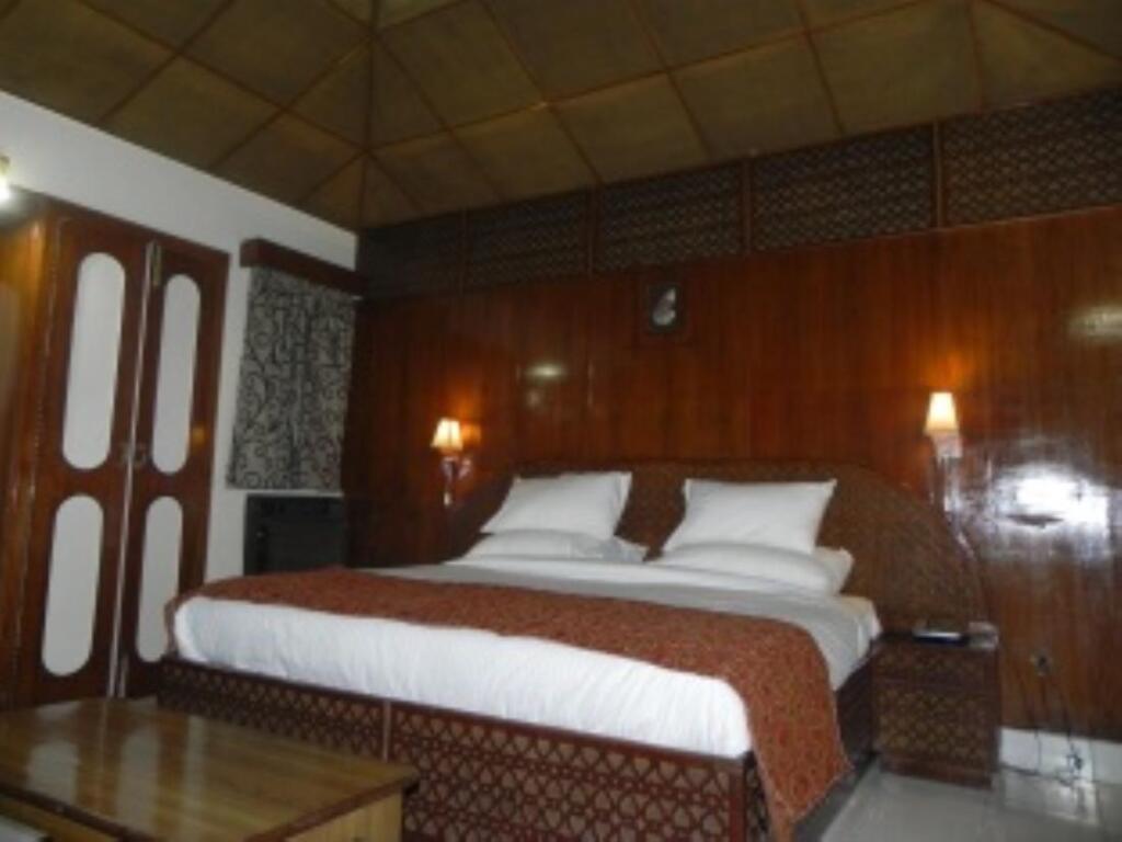 Агра: Hotel Mayur Tourist Complex