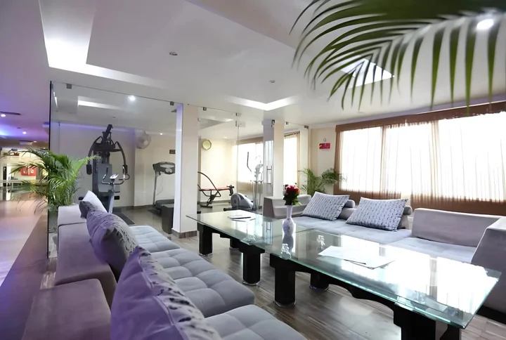 Тирупати: MG Hotel Udayee International