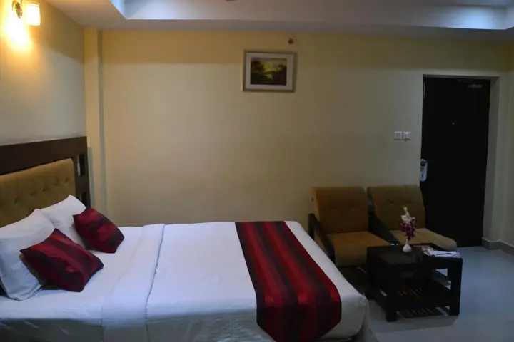 Тирупати: MG Hotel Udayee International
