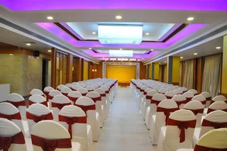 Тирупати: MG Hotel Udayee International