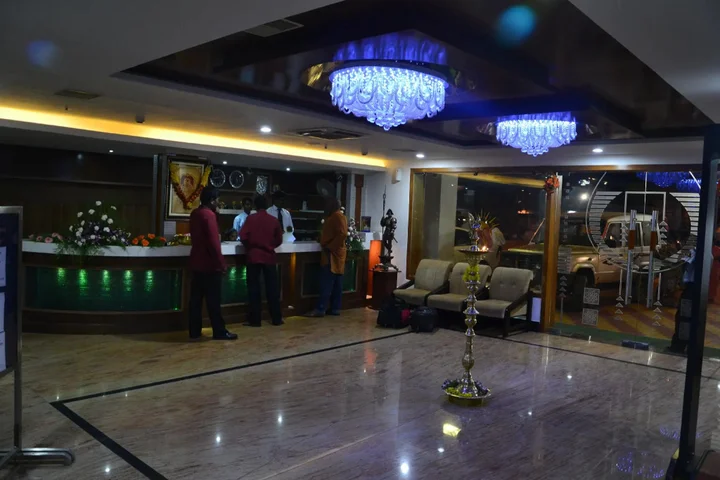 Тирупати: MG Hotel Udayee International
