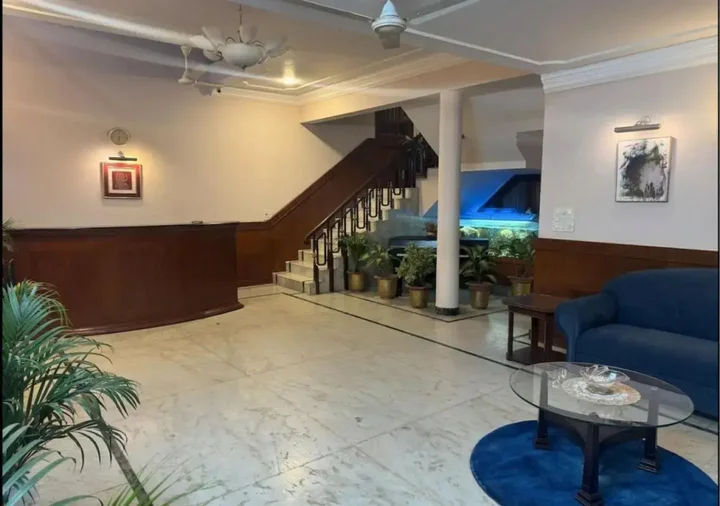 Праяградж: OYO 2147 Hotel Imperial House