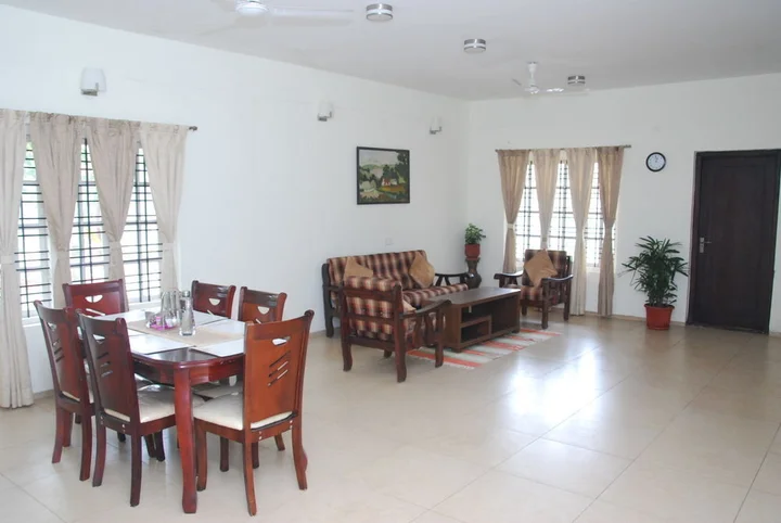 Мадикери: OYO Premium Madikeri Coorg