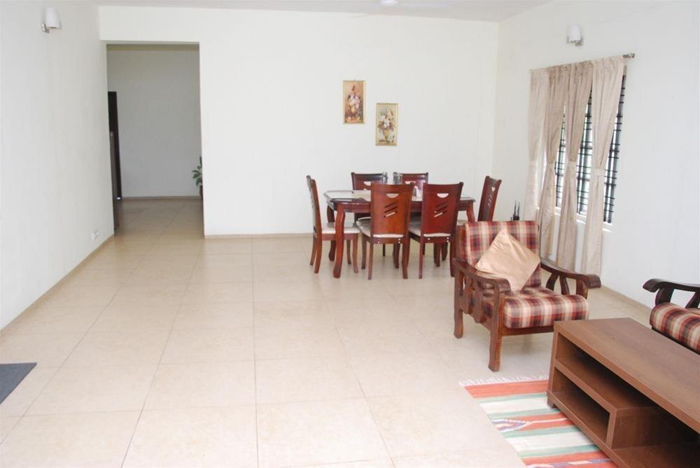 Мадикери: OYO Premium Madikeri Coorg