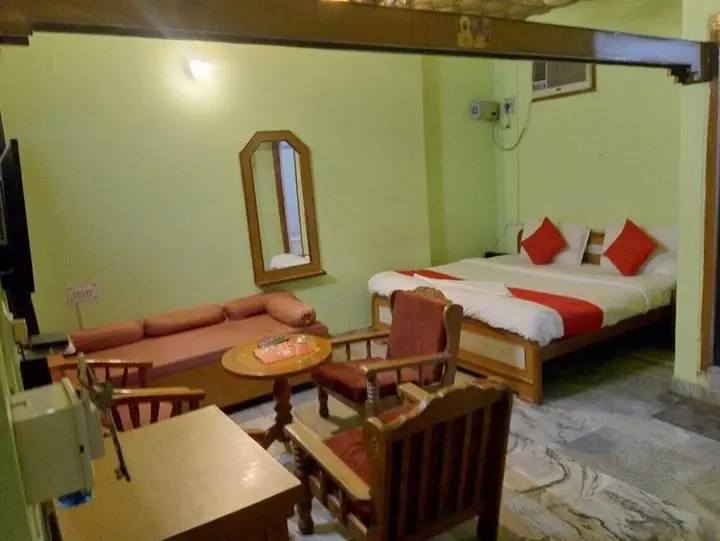 Варанаси: Hotel Divya