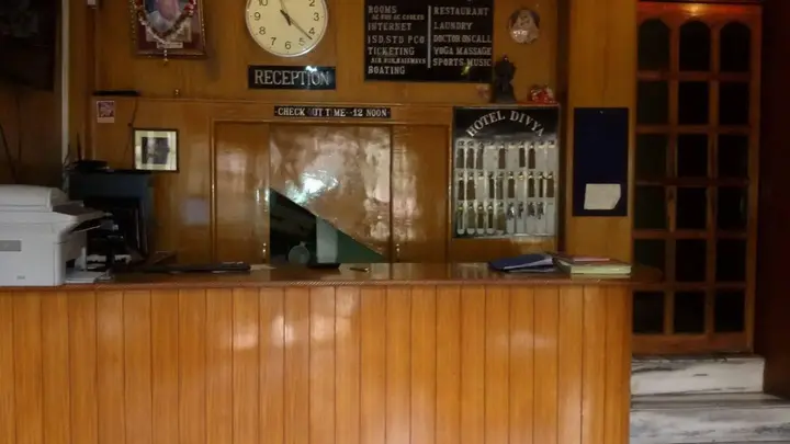 Варанаси: Hotel Divya