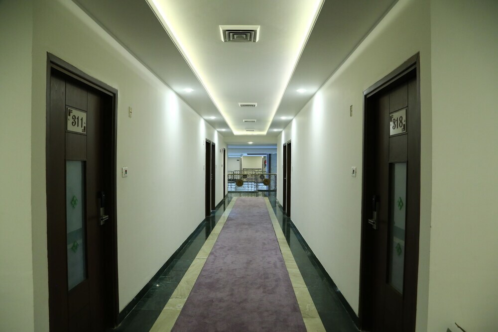 Панчкула: OYO 657 Hotel K C Cross Road