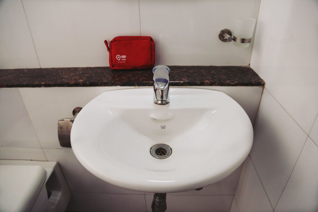 Пуна: OYO Premium Balewadi
