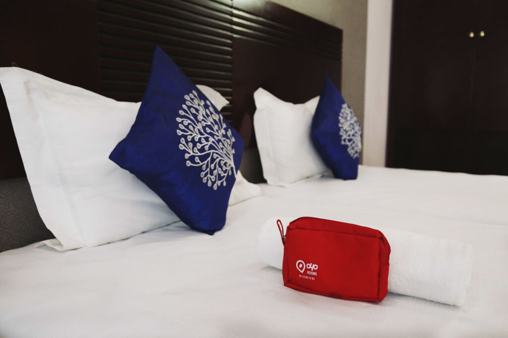 Пуна: OYO Premium Balewadi