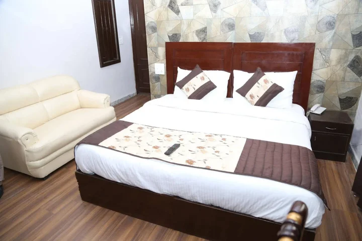 Гуруграм: Pacific Inn Suryansh Hotel