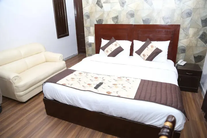 Гуруграм: Pacific Inn Suryansh Hotel