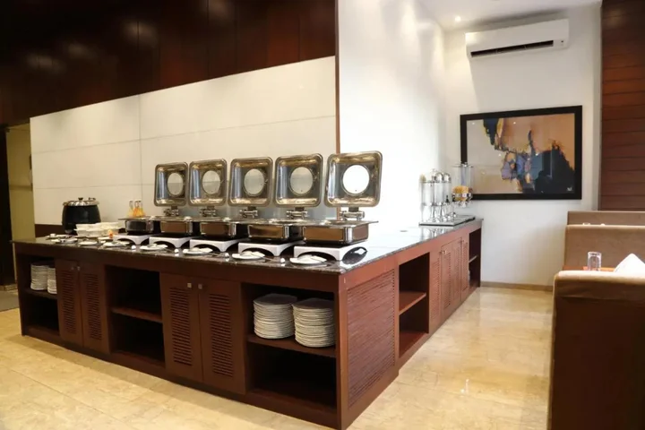 Мумбаи: The Altruist Business Hotel Andheri
