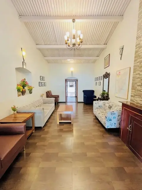 Ути: BouganVilla