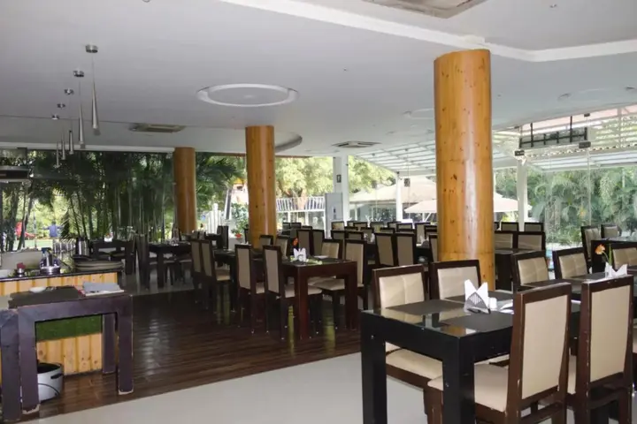 Хидерабад: Mrugavani Resort and Spa
