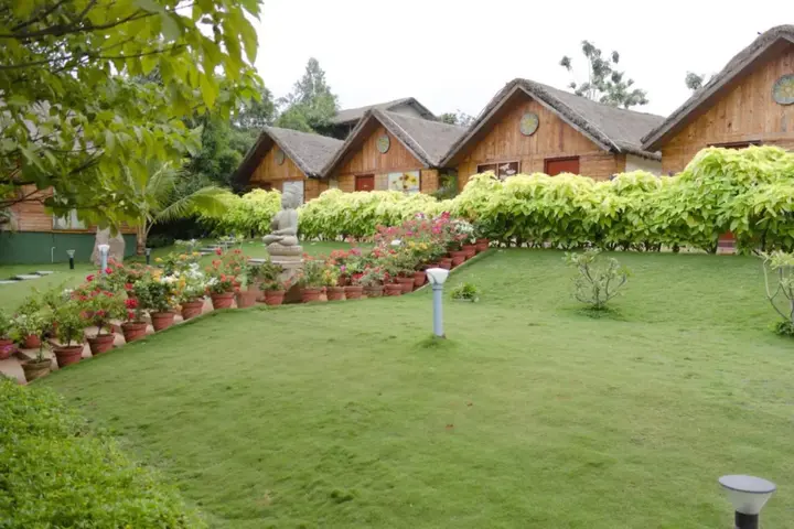 Хидерабад: Mrugavani Resort and Spa