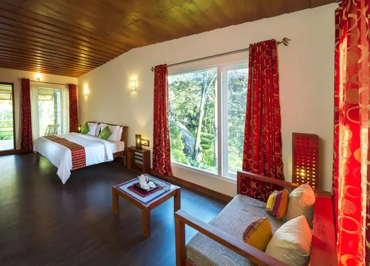 Муннар: Neelakurunji Luxury Plantation