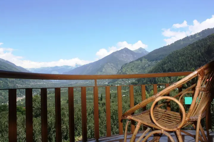 Манали: Sarthak Resorts
