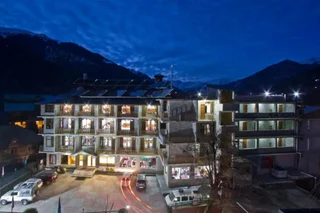 Манали: Sarthak Resorts