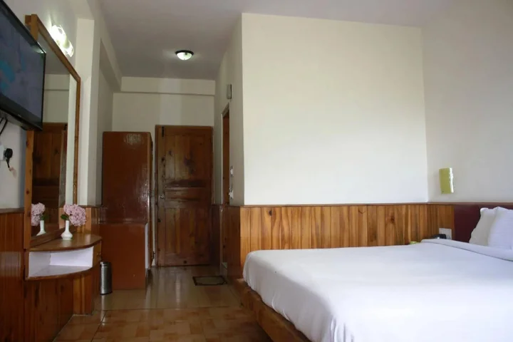 Манали: Sarthak Resorts