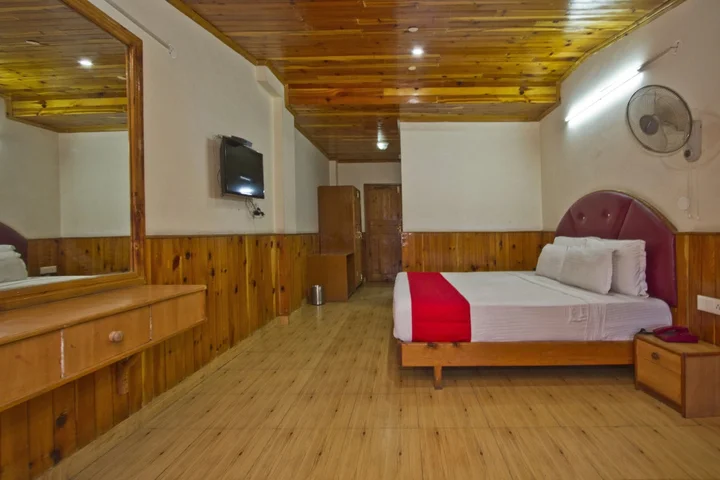 Манали: Sarthak Resorts