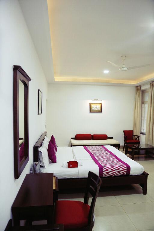 Пуна: Oyo 749 Hotel Ketan