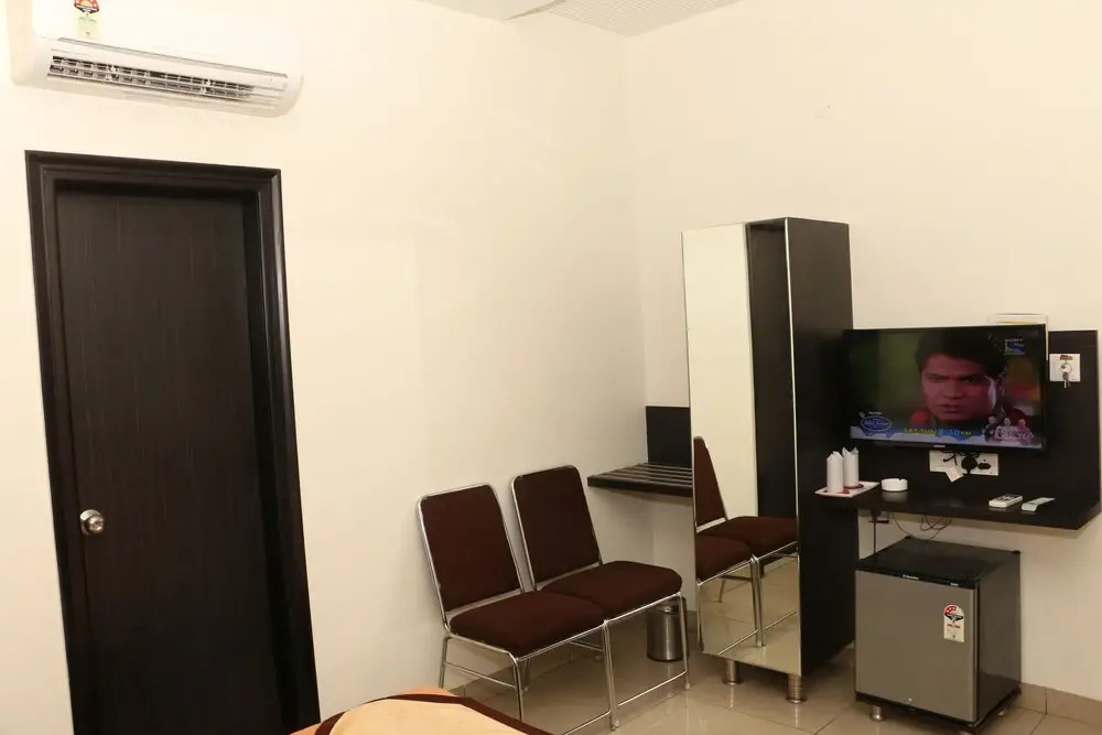 Лудхиана: OYO 1075 Hotel City Home