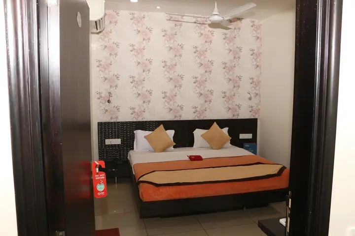 Лудхиана: OYO 1075 Hotel City Home