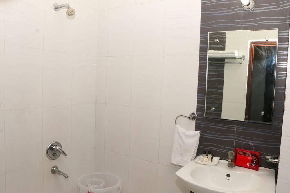 Лудхиана: OYO Rooms D Block Model Town Extension