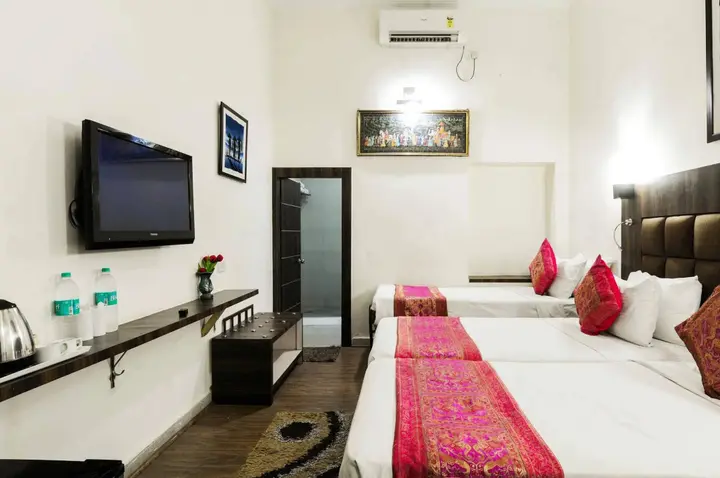 Агра: Zo Rooms VIP Road Kalakriti