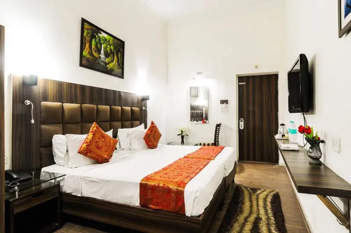 Агра: Zo Rooms VIP Road Kalakriti
