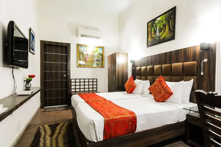 Агра: Zo Rooms VIP Road Kalakriti
