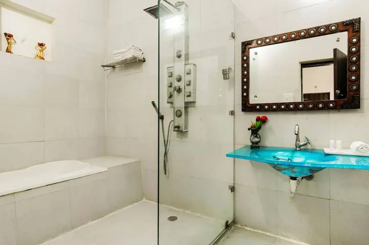 Агра: Zo Rooms VIP Road Kalakriti