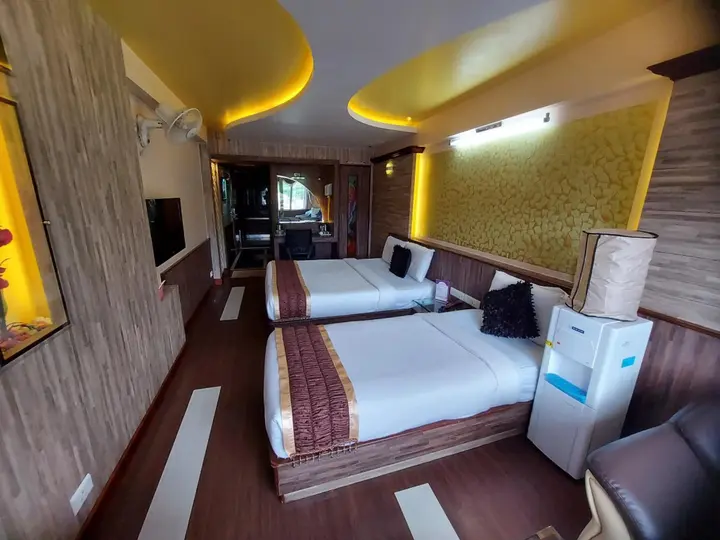 Ути: Hotel Astoria Residency