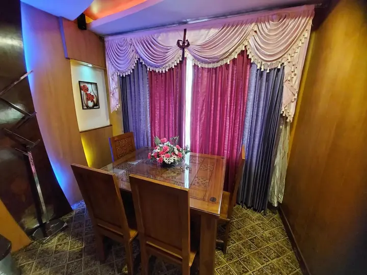 Ути: Hotel Astoria Residency