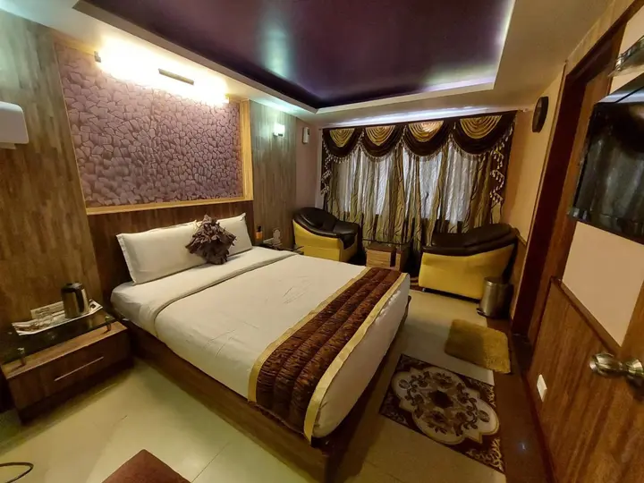 Ути: Hotel Astoria Residency
