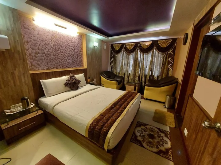 Ути: Hotel Astoria Residency