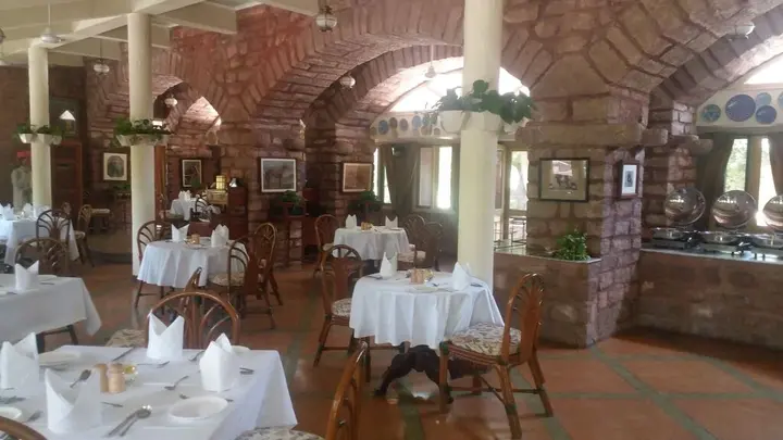 Джодхпур: WelcomHeritage Bal Samand Lake Palace