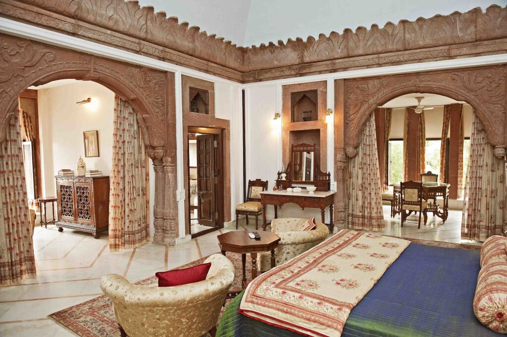 Джодхпур: WelcomHeritage Bal Samand Lake Palace