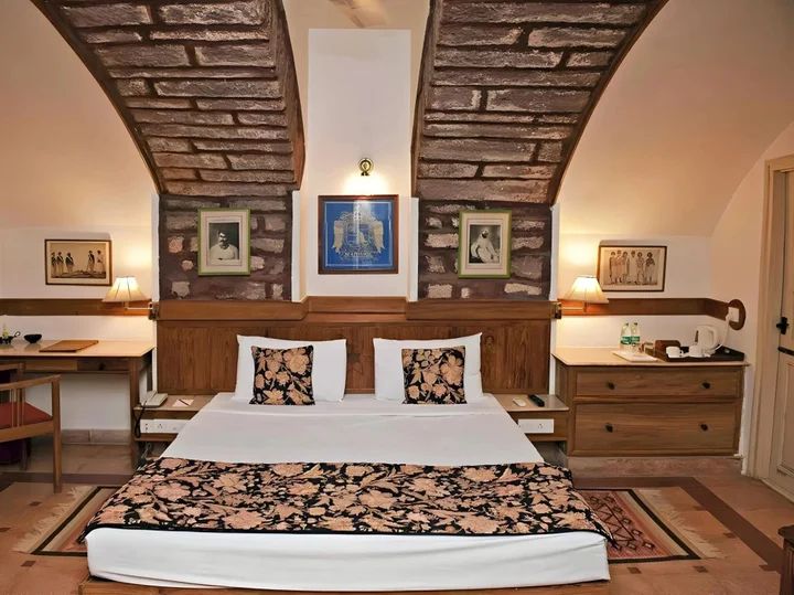 Джодхпур: WelcomHeritage Bal Samand Lake Palace